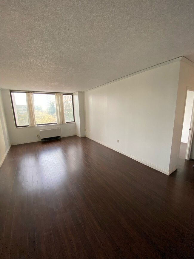 45 River Dr S, Unit 415 in Jersey City, NJ - Building Photo - Building Photo