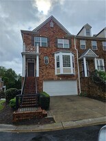 10785 Brunson Dr in Duluth, GA - Building Photo