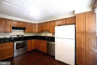 9401 Lost Trail Way in Potomac, MD - Building Photo - Building Photo