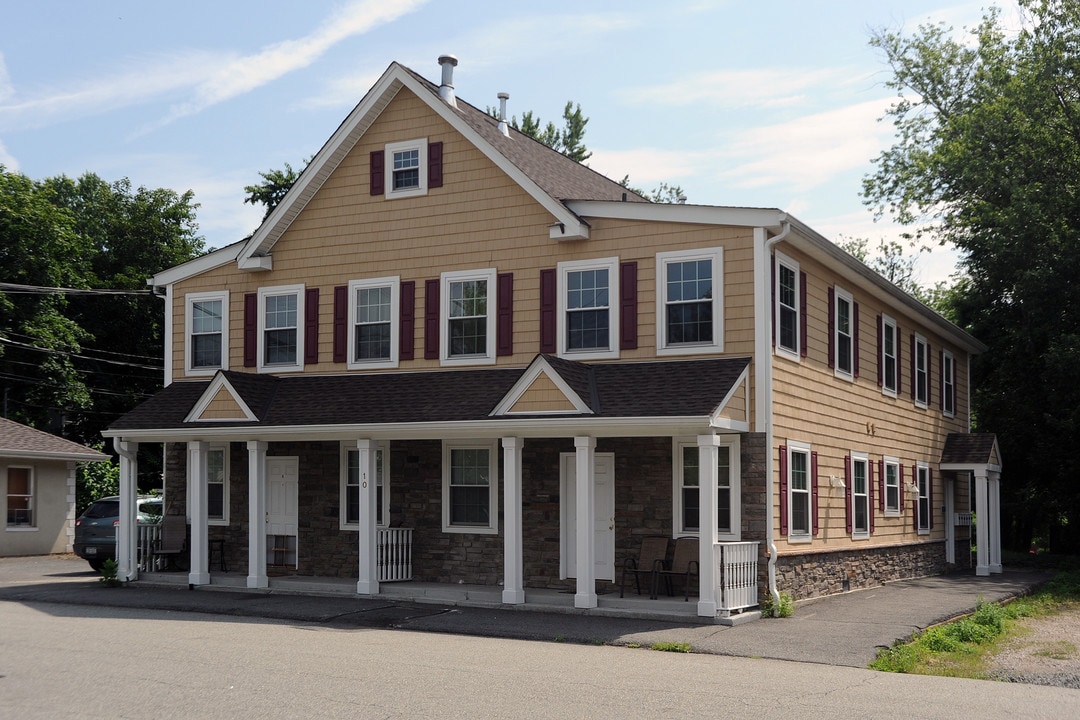 10 Burnside Ave in Congers, NY - Building Photo