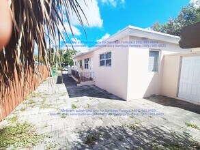 60 NW 46th Ave in Miami, FL - Foto de edificio - Building Photo