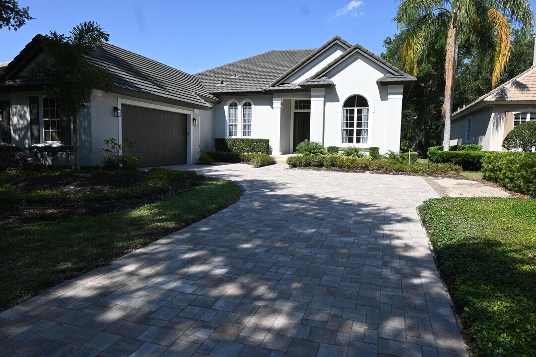 6119 Foxfield Ct in Windermere, FL - Building Photo