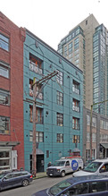 1230 Hamilton St in Vancouver, BC - Building Photo - Primary Photo