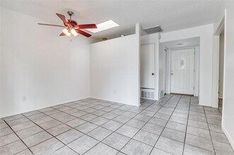 18 Park Ln in Bedford, TX - Building Photo - Building Photo