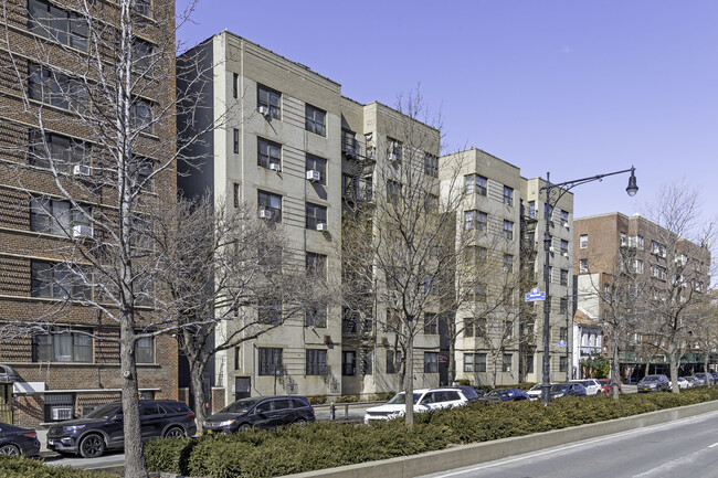 1015 Grand Concourse in Bronx, NY - Building Photo - Building Photo