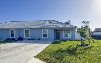 6827 San Bruno Dr in Sebring, FL - Building Photo