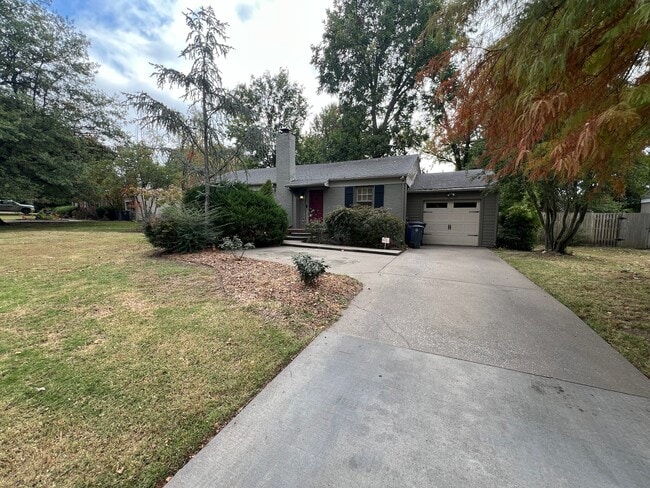 property at 1530 E 37th Pl