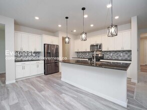 33335 Crystal Ave SE in Black Diamond, WA - Building Photo - Building Photo