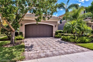 3417 Tigris Ln in Naples, FL - Building Photo