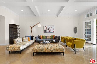 2305 Canyonback Rd in Los Angeles, CA - Building Photo - Building Photo