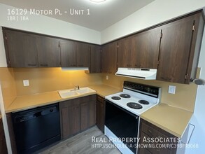 16129 Motor Pl, Unit Unit 1 in Lynnwood, WA - Building Photo - Building Photo