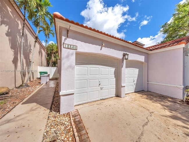 12345 NW 1st St in Plantation, FL - Building Photo - Building Photo