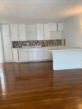 102 E 38th St, Unit 100 E 38th St in Kansas City, MO - Foto de edificio - Building Photo