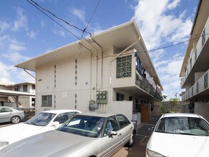 94-751 Haakoa Pl in Waipahu, HI - Foto de edificio - Building Photo