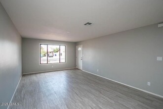 1609 E Del Rio Dr, Unit 1 in Tempe, AZ - Building Photo - Building Photo