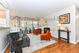 4202 Henderson Rd in Greensboro, NC - Building Photo - Building Photo