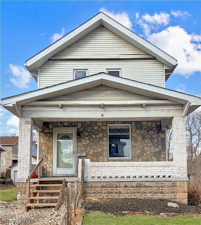 property at 1213 Plum St