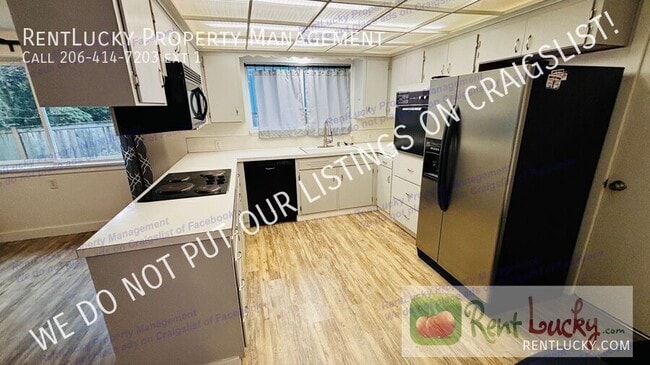 834 Maplewood Ave in Kent, WA - Building Photo - Building Photo