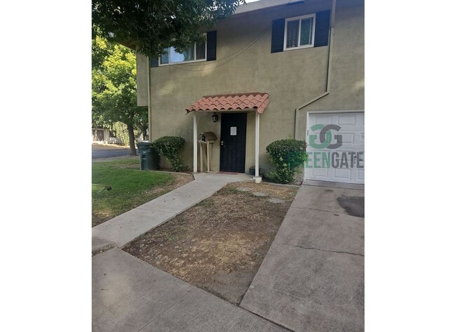 3000 Carver Rd in Modesto, CA - Building Photo - Building Photo