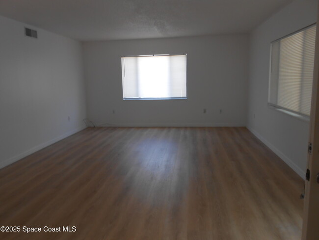 201 Washington Ave in Cape Canaveral, FL - Building Photo - Building Photo