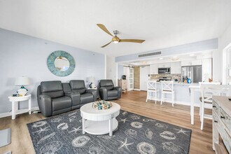 205 Jimmy Buffett Mem Hwy in Satellite Beach, FL - Building Photo - Building Photo