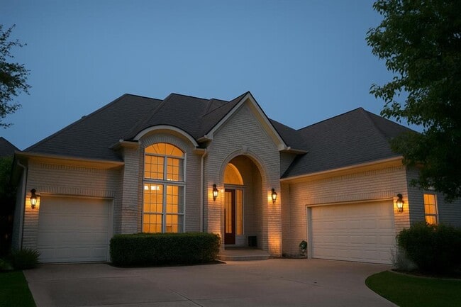 property at 201 Varco Dr