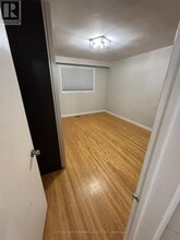 116 Fisherville Rd in Toronto, ON - Building Photo - Building Photo