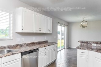 11017 Golden Silence Dr in Riverview, FL - Building Photo - Building Photo