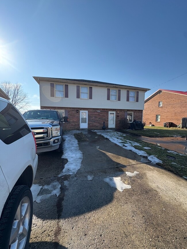 property at 304 S Keeneland Dr