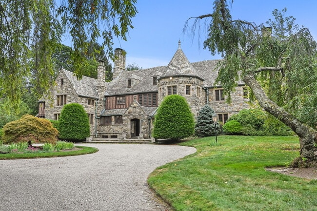 property at 35 Dogwood Ln