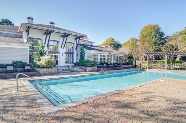 1250 West Apartments