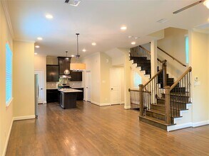 933 W 24th St in Houston, TX - Building Photo - Building Photo