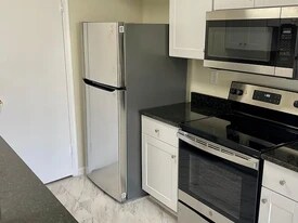 20253 Shipley Ter, Unit Shipley in Germantown, MD - Building Photo