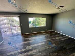 1721 East Fort Union Blvd in Cottonwood Heights, UT - Building Photo - Building Photo