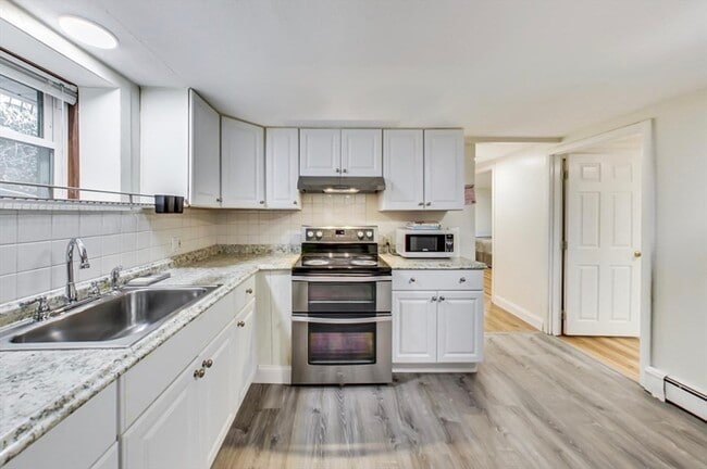 30 Hillside Ave in Malden, MA - Building Photo - Building Photo