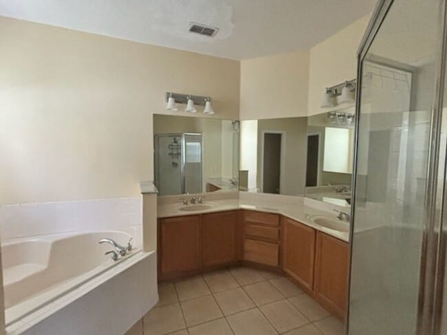 3522 Valleyview Dr in Kissimmee, FL - Building Photo - Building Photo