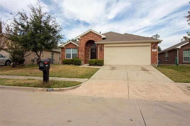 property at 1933 Joe Pool Dr