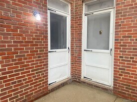 84-49-84168 168th St in Queens, NY - Building Photo