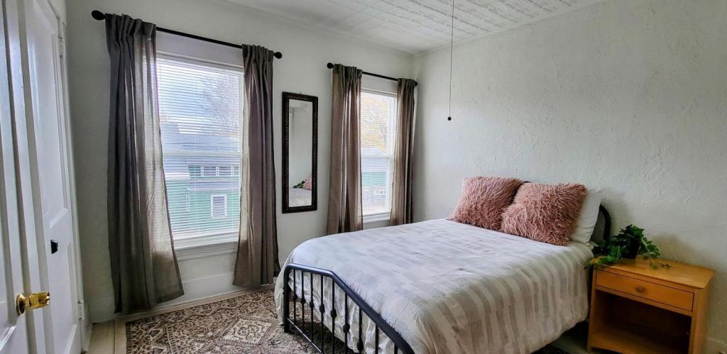 35-37 Washington Ave in Keene, NH - Building Photo