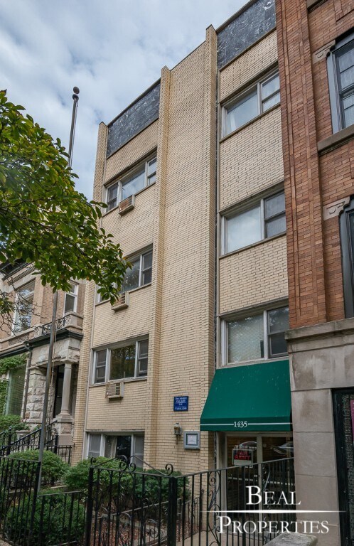 1435 N Dearborn St in Chicago, IL - Building Photo - Building Photo