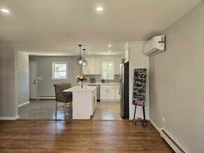 4 Tulsa St in Huntington, NY - Building Photo - Building Photo