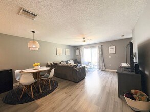 310 Freedom's Ring Dr in Winter Springs, FL - Building Photo - Building Photo