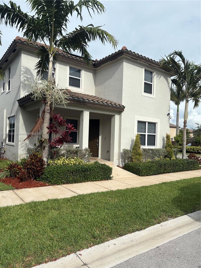 24381 SW 117 Path in Princeton, FL - Building Photo - Building Photo