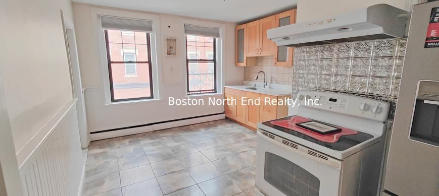 40 Cooper St in Boston, MA - Building Photo