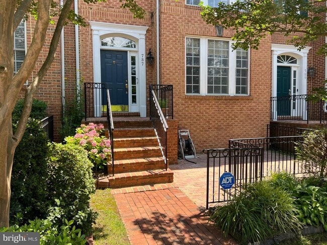 787 Vestal St in Woodbridge, VA - Building Photo - Building Photo