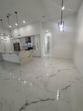 4304 NW 27th Ln, Unit 11 in Cape Coral, FL - Foto de edificio - Building Photo