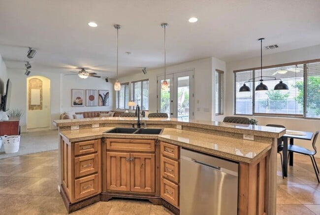 8801 W Palmaire Ave in Glendale, AZ - Building Photo - Building Photo