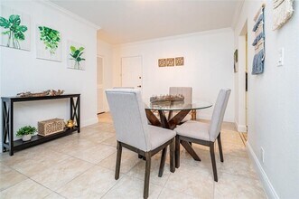 2501 S Ocean Dr, Unit 517 in Hollywood, FL - Foto de edificio - Building Photo