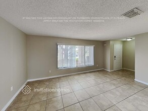 718 Fortuna Dr in Brandon, FL - Building Photo - Building Photo