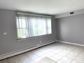 5009 N River Rd in Schiller Park, IL - Building Photo - Building Photo